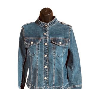 A.M.I women’s size small medium Jean jacket